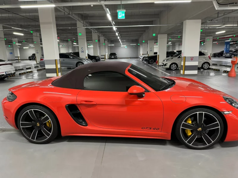 Porsche CAYMAN