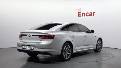 Renault SM6