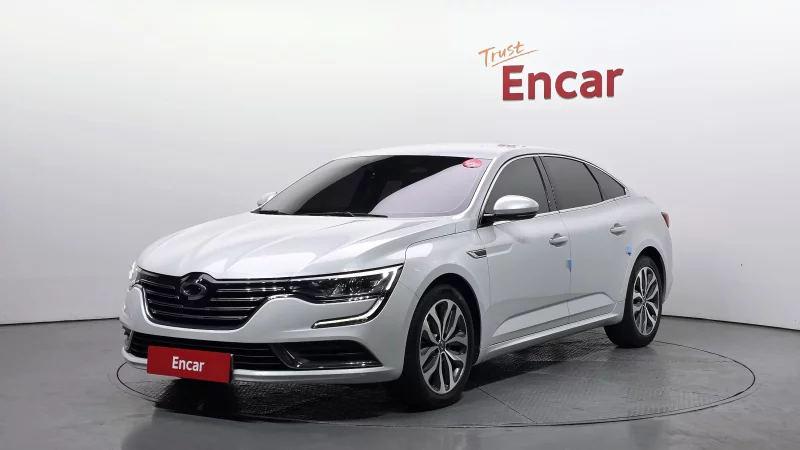 Renault SM6