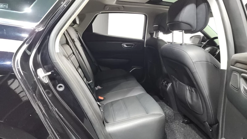 Renault SM6