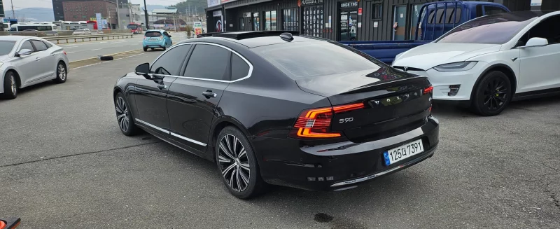 Volvo S90