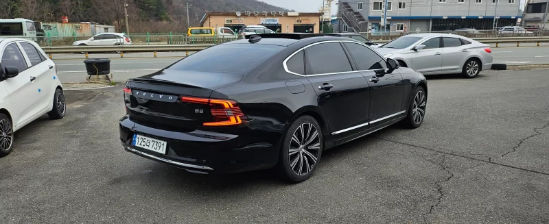 Volvo S90