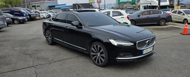 Volvo S90