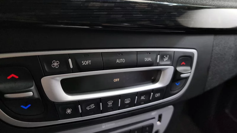 Renault SM3