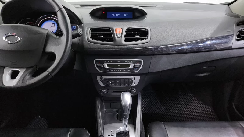 Renault SM3
