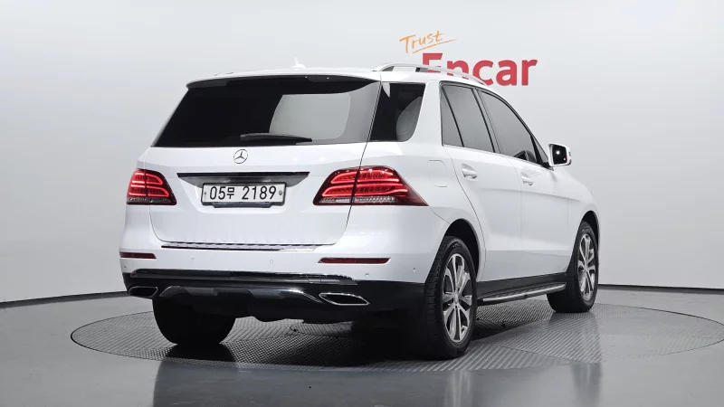 Mercedes-Benz GLE-Class