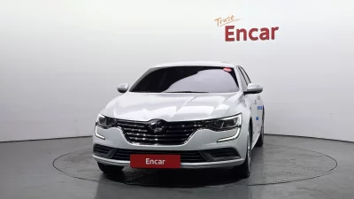 Renault SM6