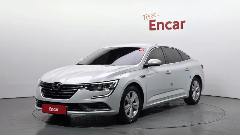 Renault SM6