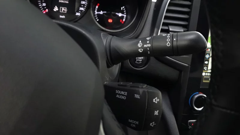 Renault SM6