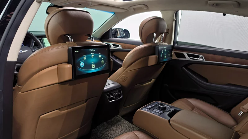 Hyundai Genesis