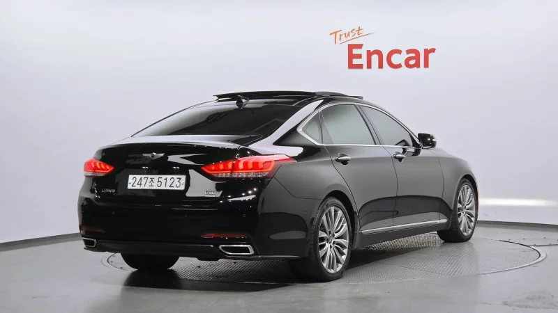 Hyundai Genesis