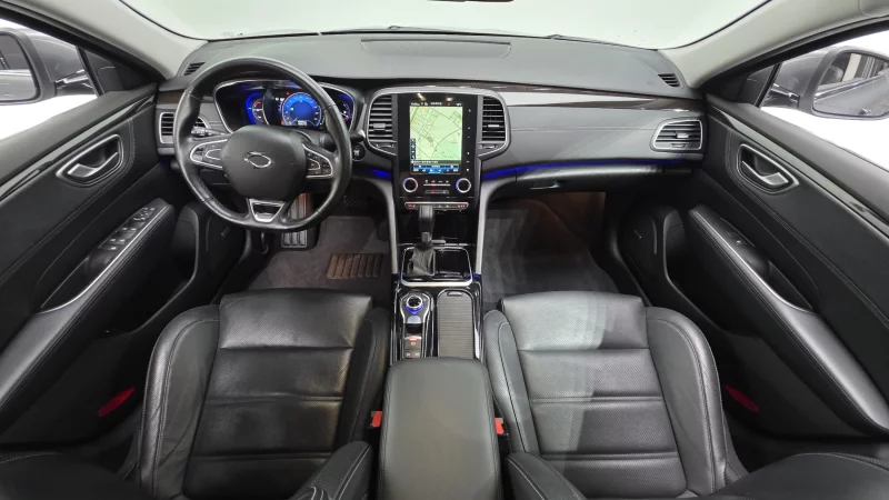 Renault SM6