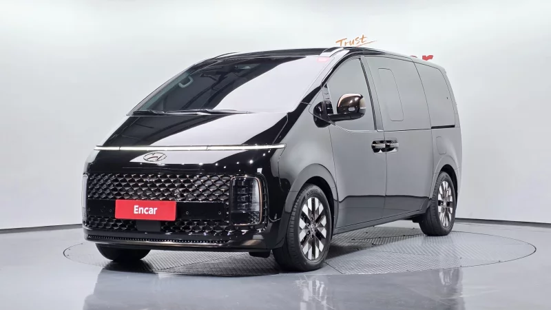 Hyundai Staria