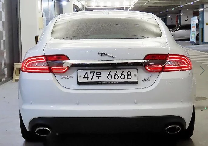 Jaguar XF