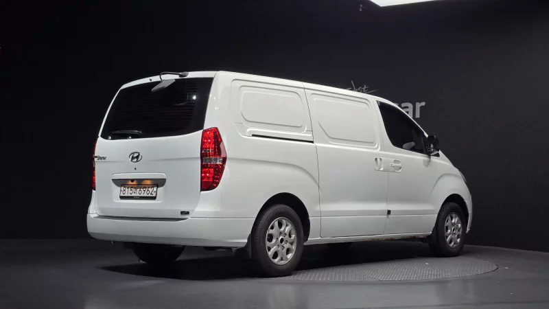 Hyundai Grand Starex