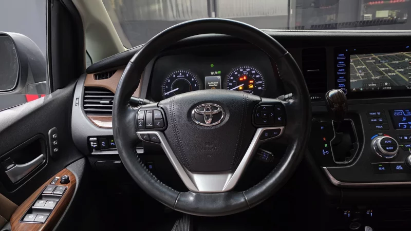 Toyota Sienna