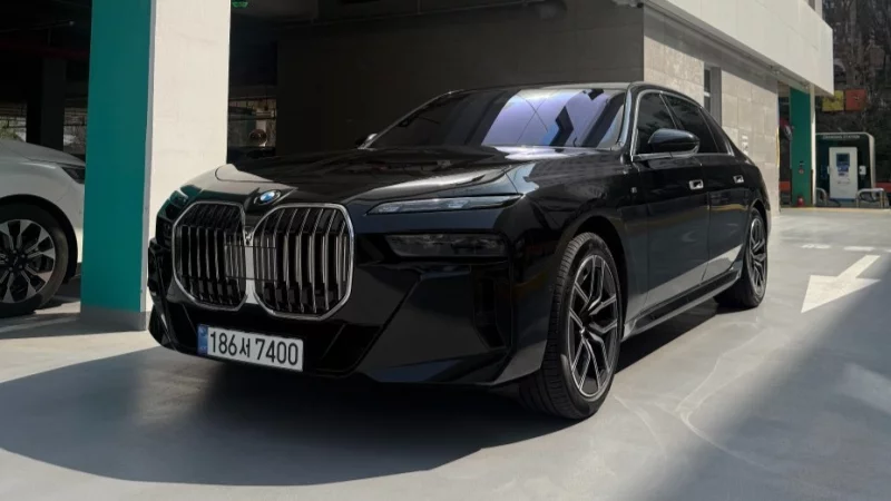 BMW 7-Series