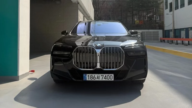 BMW 7-Series