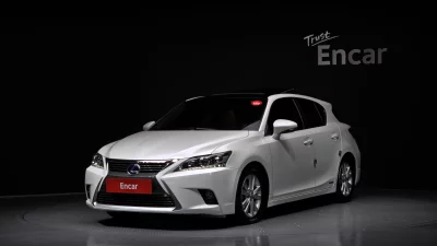 Lexus CT200h