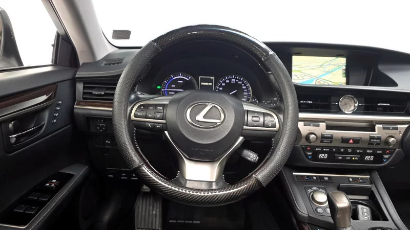 Lexus ES300h