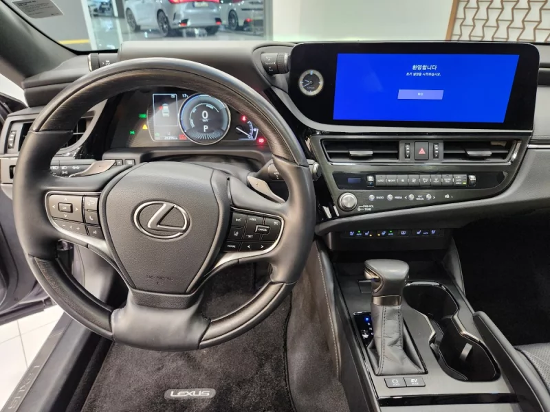 Lexus ES300h