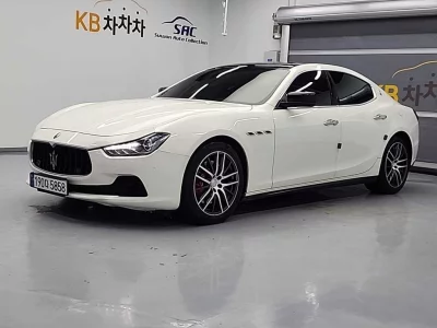 Maserati GHIBLI
