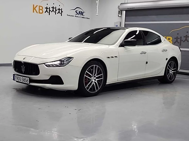 Maserati GHIBLI