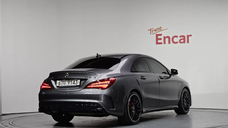 Mercedes-Benz CLA-Class