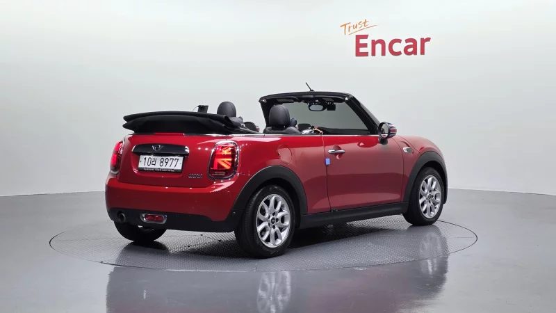 MINI Cooper Convertible