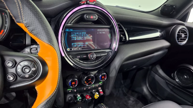 MINI Cooper Convertible