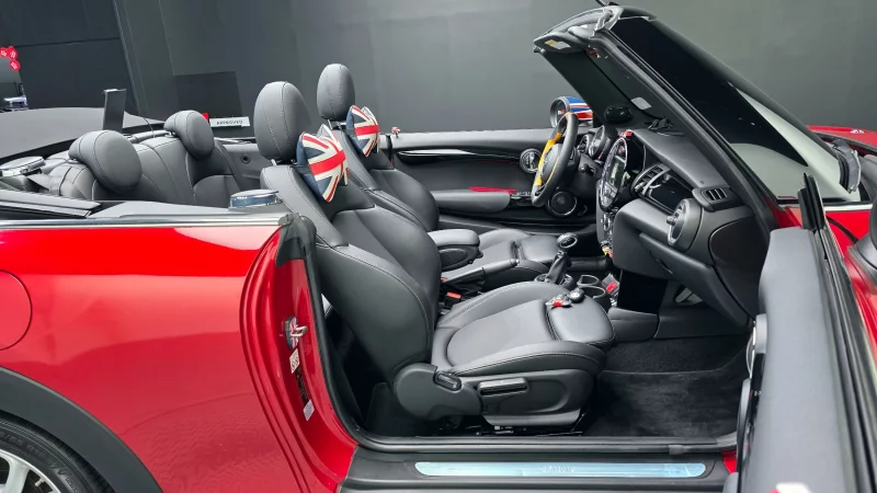 MINI Cooper Convertible