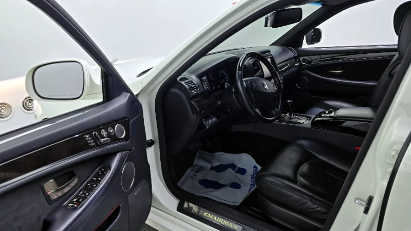SsangYong Chairman W