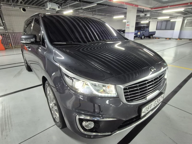 Kia Carnival