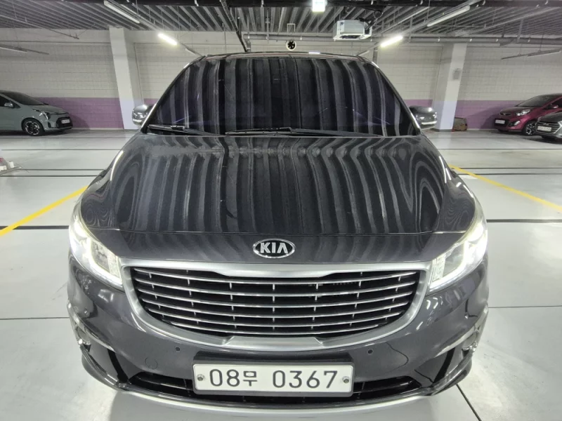 Kia Carnival