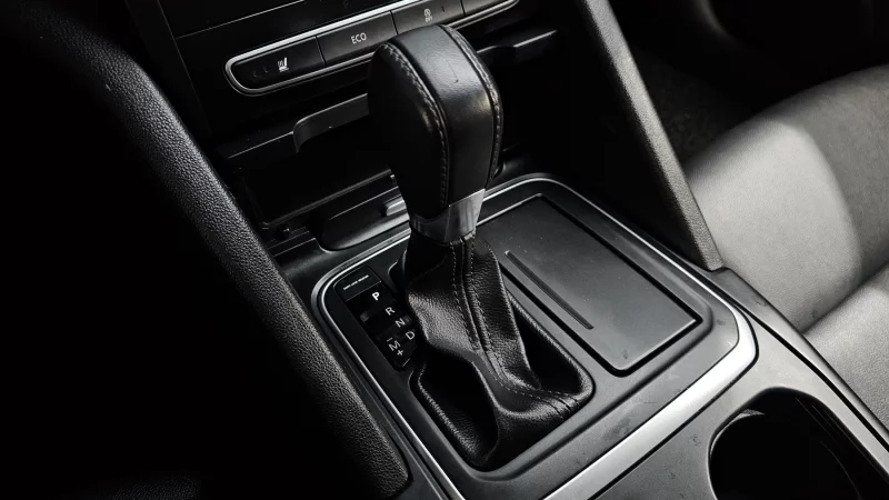 Renault SM6
