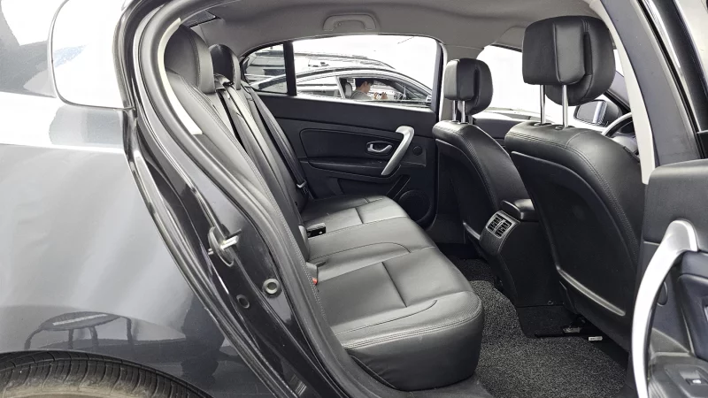Renault SM5