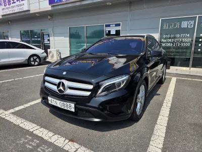 Mercedes-Benz GLA-Class