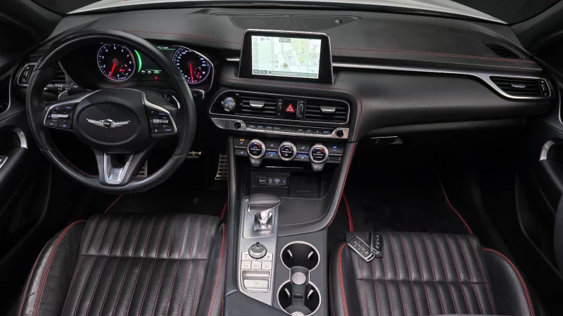 Genesis G70