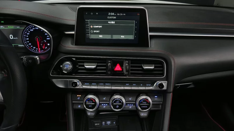 Genesis G70