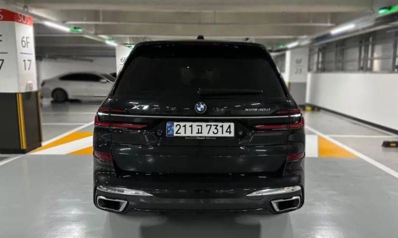 BMW X7