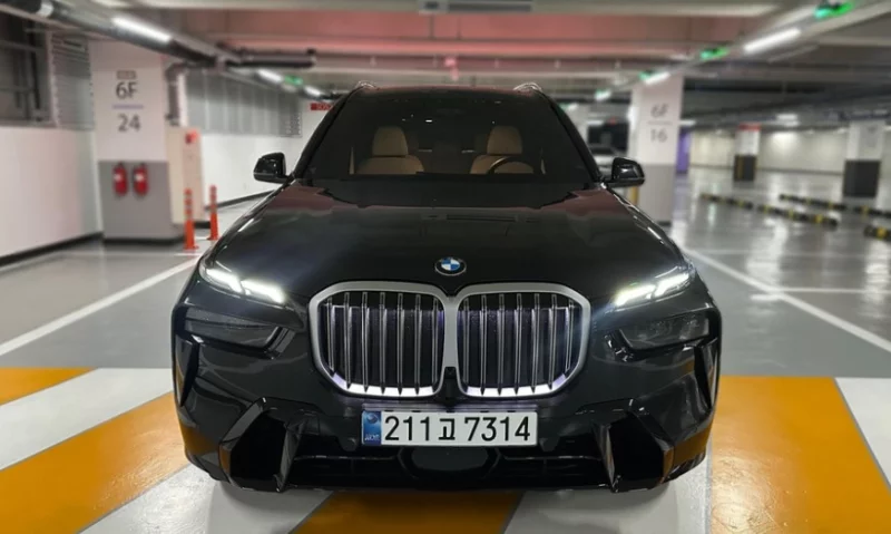 BMW X7
