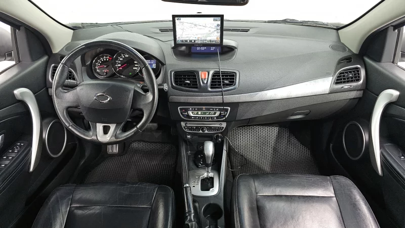 Renault SM3