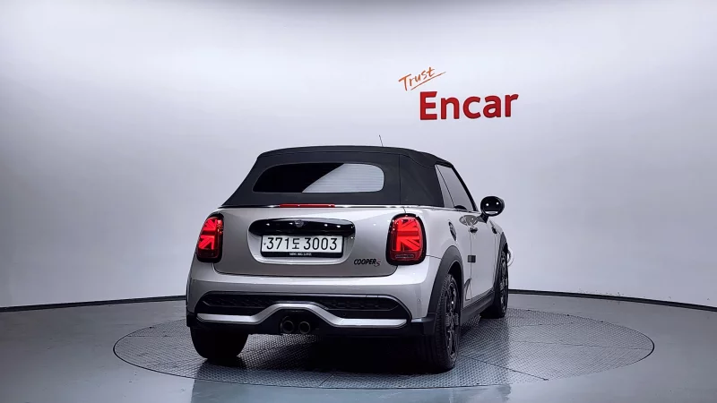 MINI Cooper Convertible