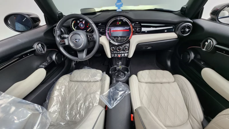 MINI Cooper Convertible