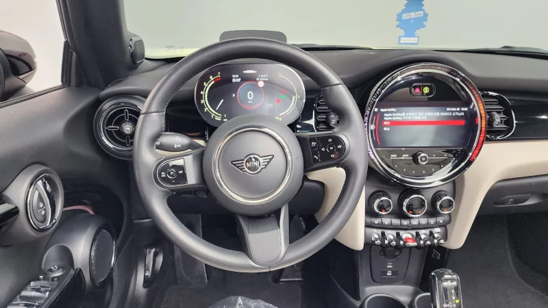 MINI Cooper Convertible