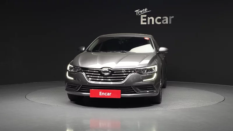 Renault SM6
