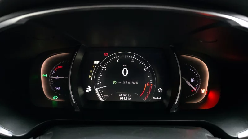 Renault SM6