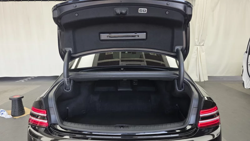 Genesis Electrified G80