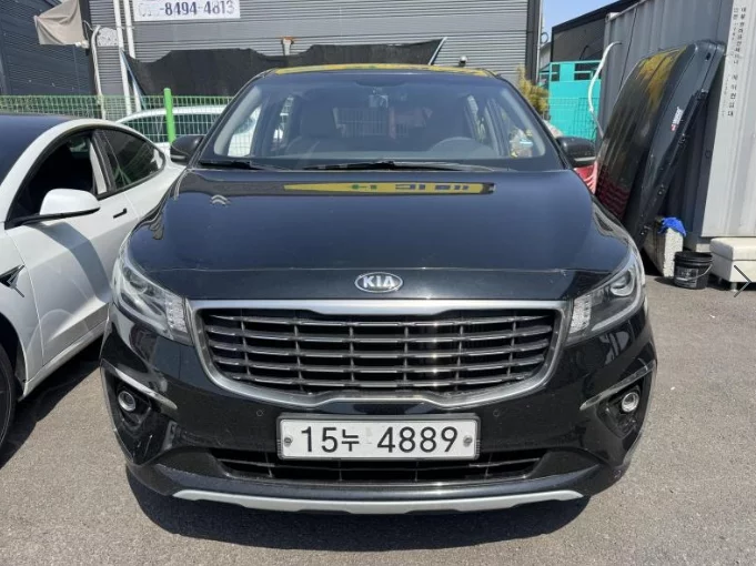 Kia Carnival