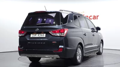 SsangYong Korando Turismo